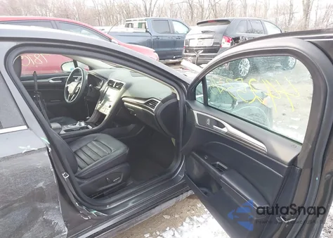 2020 Ford Fusion Sel z USA, uszkodzony, nr VIN 3FA6P0CD7LR250995